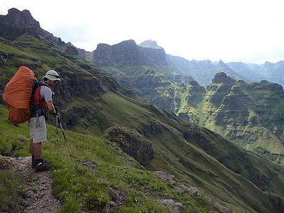 A 3 day hike in the Cathedral Peak Area - December 2011