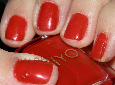 niyot fire red nail polish