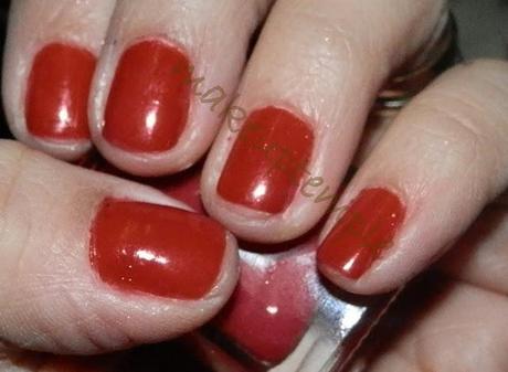 niyot fire red nail polish