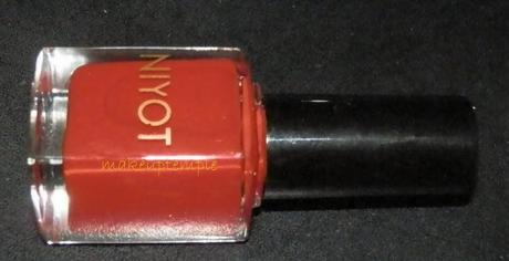 niyot fire red nail polish