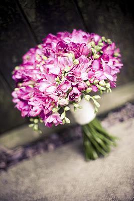 The Ultimate Seasonal Flower Guide | UK Wedding Blog