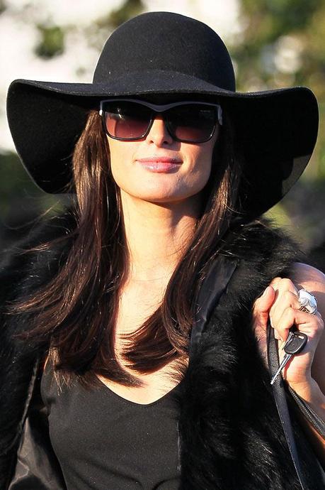 Celeb Sunday - Paris Hilton!