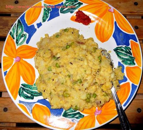 Dalia Moong Dal Khichdi  / Broken Wheat  and  Split Yellow gram  Veggie Recipe
