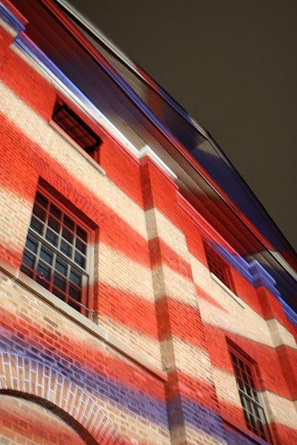 So Frenchy, So Chic So Frenchy, So Chic