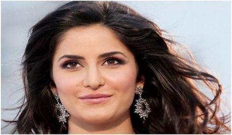 Katrina Kaif to rock the stage in an Award Function