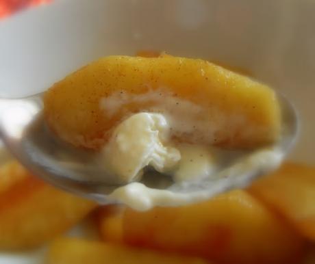 Sauteed Apples with Vanilla Mascarpone