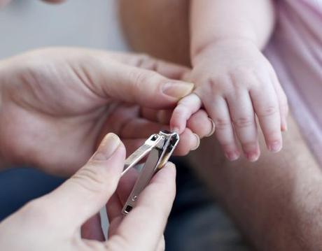 trimming your baby's nailstrimming your baby's nails