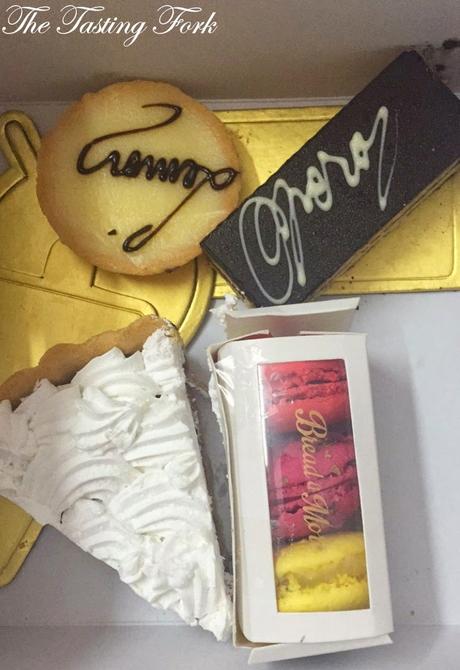 Food Review: Breads & More, Greater Kailash-1