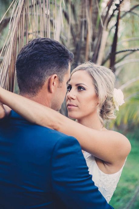 A Gorgeous Garden Love Story by Lola Photography (shot in 30 minutes by the bridesmaid!)