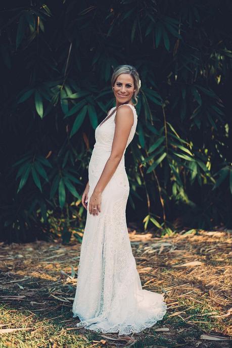 A Gorgeous Garden Love Story by Lola Photography (shot in 30 minutes by the bridesmaid!)