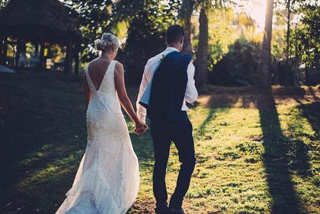 A Gorgeous Garden Love Story by Lola Photography (shot in 30 minutes by the bridesmaid!)