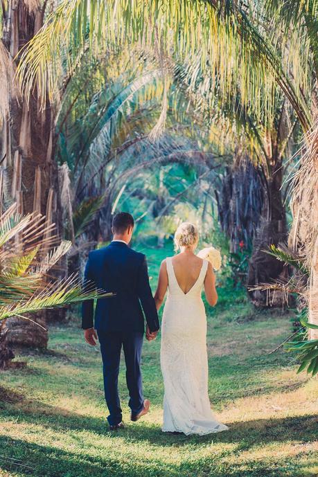 A Gorgeous Garden Love Story by Lola Photography (shot in 30 minutes by the bridesmaid!)