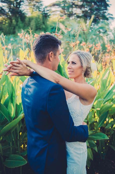 A Gorgeous Garden Love Story by Lola Photography (shot in 30 minutes by the bridesmaid!)