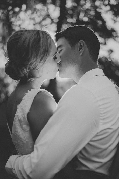 A Gorgeous Garden Love Story by Lola Photography (shot in 30 minutes by the bridesmaid!)