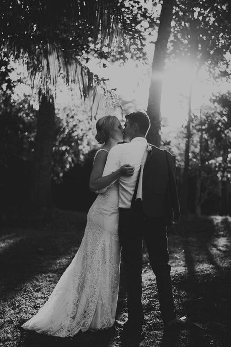 A Gorgeous Garden Love Story by Lola Photography (shot in 30 minutes by the bridesmaid!)