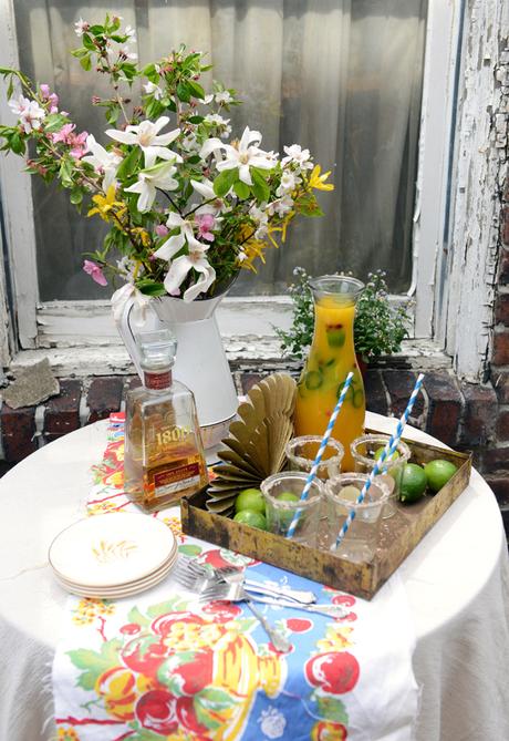 A Cinco de Mayo Brunch // www.WithTheGrains.com