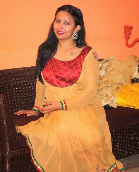 What I Wore To MY BFF's Mehendi? Anarkali Made of an Old Saree!
