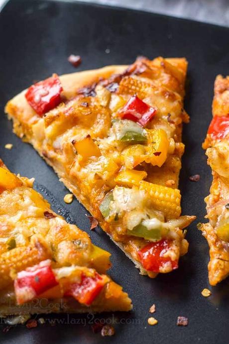 Baby corn and Capsicum Pizza