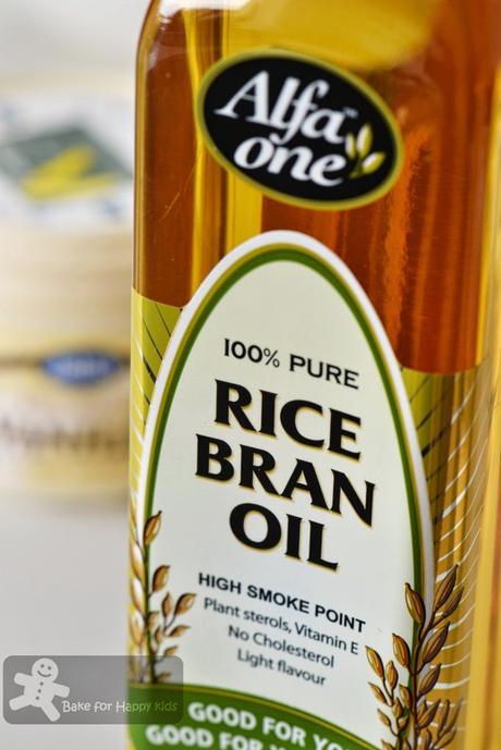 Japanese Yogurt Steamed Cake (Yogurt Mushi-pan) ヨーグルト蒸しパン Japanese Yogurt Steamed Cake (Yogurt Mushi-pan) ヨーグルト蒸しパン