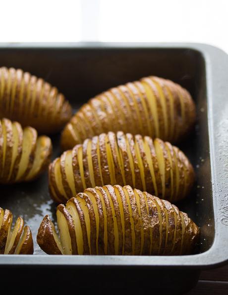 CHEESY JALAPEÑO HASSELBACK POTATOES WITH AVOCADO CREAM SAUCE Cheesy Jalapeño Hasselback Potatoes with Avocado Cream Sauce | sweetpeasandsaffron.com @sweetpeasaffron