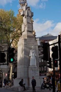 #London Statues: Edith Cavell Part 1