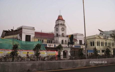 century old P.Orr & Sons building at Mount Road to fall !!