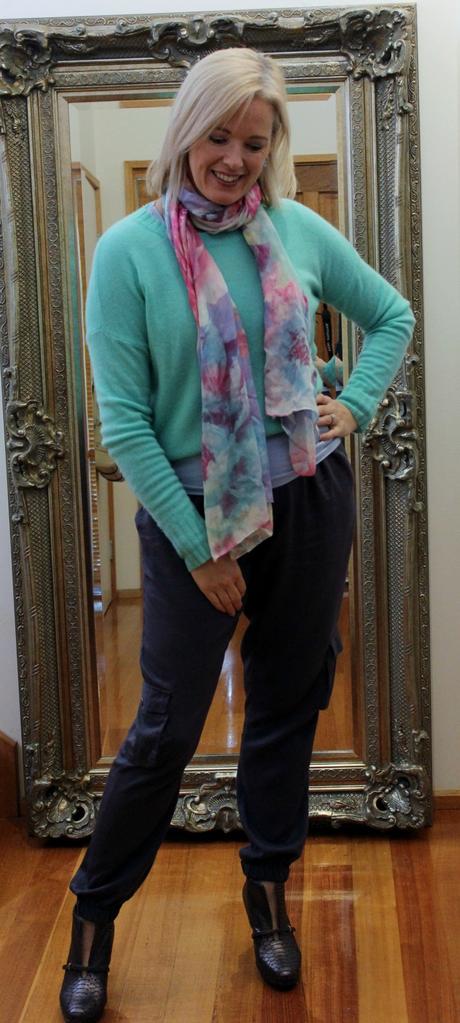 How to Style Jogger Pants