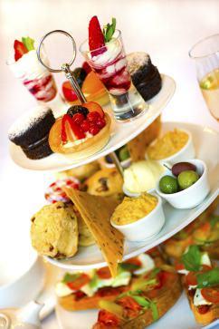 Enjoy afternoon tea at Gusto Manchester for £25 including a glass of Prosecco