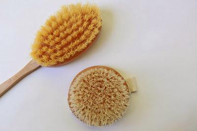 Scrub for the Sun - EcoTools Dry Body Brush