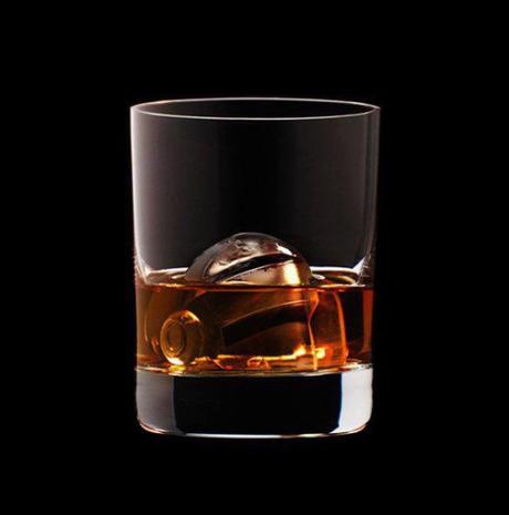 Top 10 Intricately Carved Ice Cubes