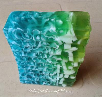 Puriso Handcrafted Soap in Coral Island Review Puriso Handcrafted Soap in Coral Island Review