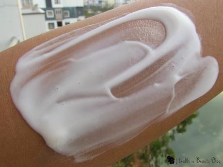 Yves Rocher Cocoa and Raspberry Perfumed Body Lotion