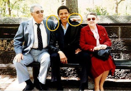 Family pictures of young Obama are fake