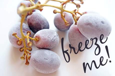 Eat Delicious: Frozen Grapes