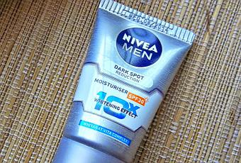 nivea dark spot reduction moisturiser spf 30 review