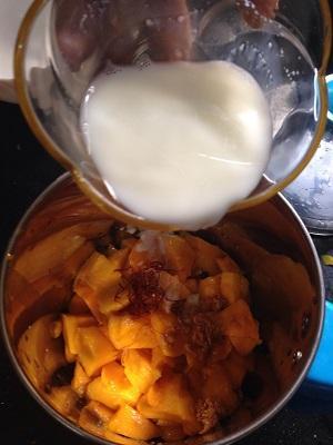 Aamras Recipe Within Minutes, How To Make Aamras