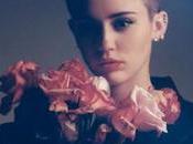 Miley Cyrus Performs Khai’s Neck Back”