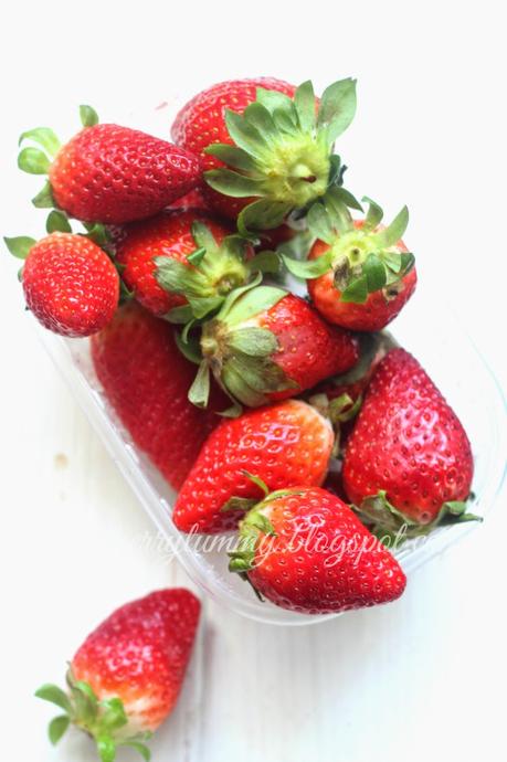 Strawberry Lassi: Yogurt Smoothie: And A Healthy Menu Idea