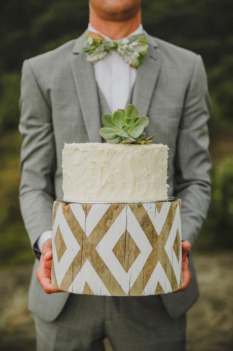 A Seaside Picnic Love Story . Modern Wedding Inspiration For The Unique Couple