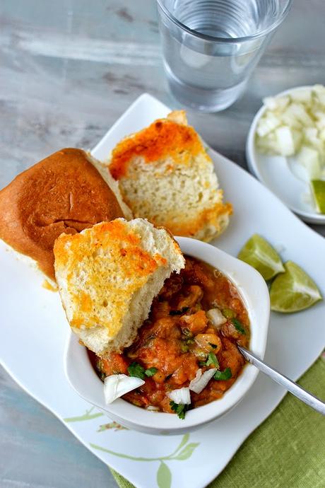 Mumbai Style Pav Bhaji