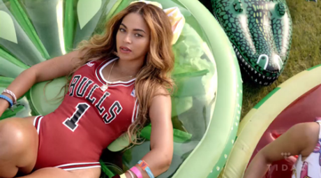 Music Video: Nicki Minaj & Beyoncé “Feeling Myself”