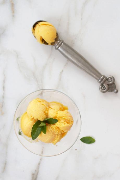 Easy to make Refreshing Mango Semi Freddo