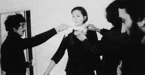 Rhythm 0 - Marina AbramoviAbramović