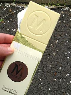 Magnum Signature White Chocolate Review