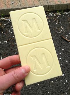 Magnum Signature White Chocolate Review