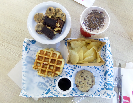 Chill & Chat at Mrs Fields Cafe - SM Makati Chill & Chat at Mrs Fields Cafe - SM Makati