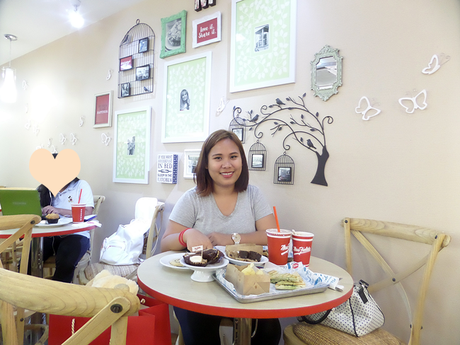 Chill & Chat at Mrs Fields Cafe - SM Makati Chill & Chat at Mrs Fields Cafe - SM Makati