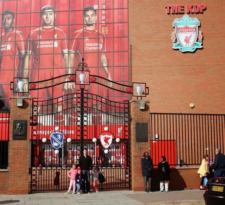 On the Road: Liverpool - Bus Tour