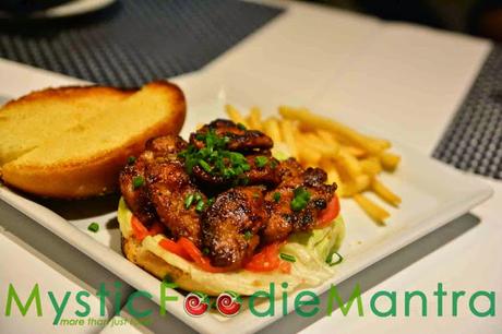 Burgalicious with Beer, Courtyard By Marriott, Gurgaon