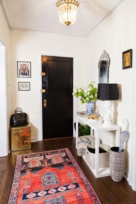 Enviable Summer Entryways and Foyers